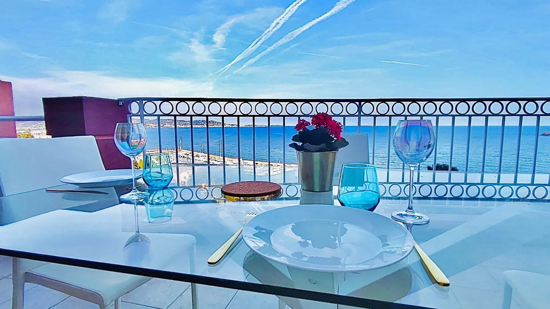Superbe Appartement Vue Mer Dans Residence Avec Piscine Theoule-sur-Mer Apartment