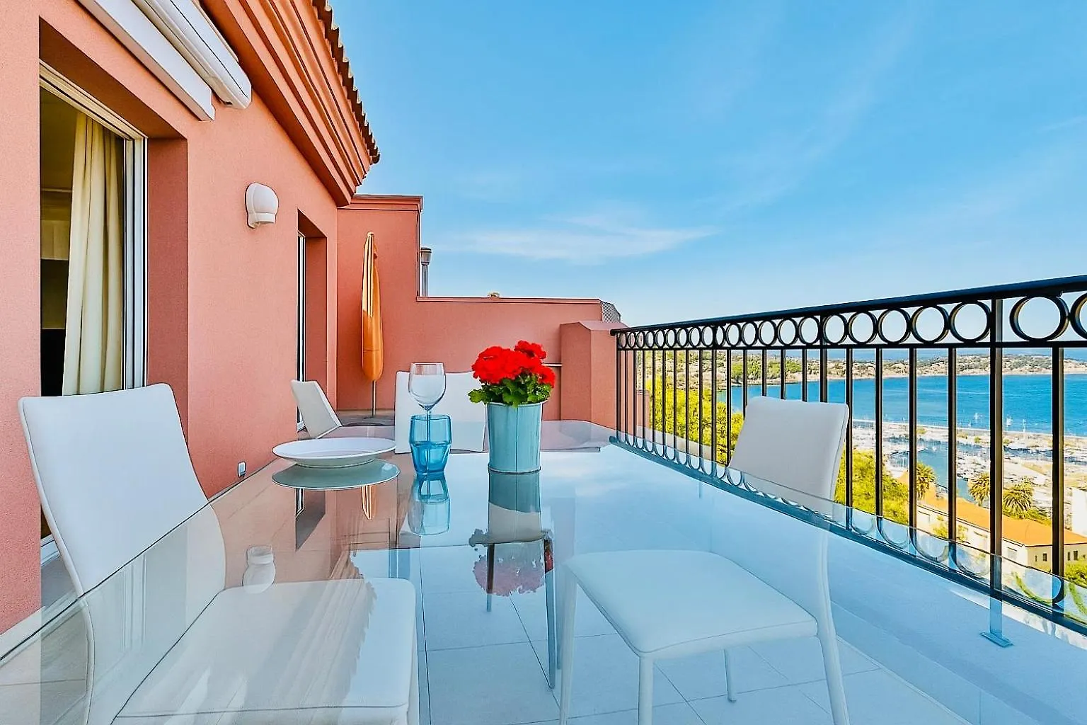 Superbe Appartement Vue Mer Dans Residence Avec Piscine contacts